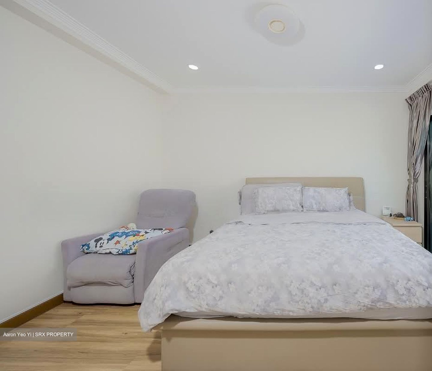 Highland Road (D19), Terrace #543062591